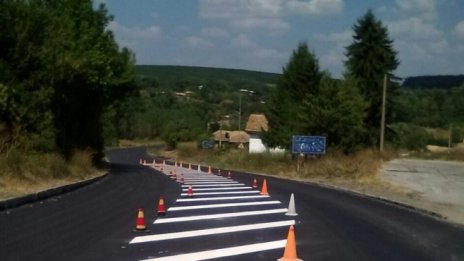 Българите оценяват като ниско качеството на пътищата у нас