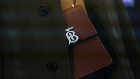 Лидерът на Burberry се разделя с компанията, за да поеме ръководството на друга