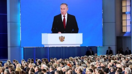 Едноличната власт в Русия е крехка