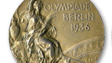 Продават на търг един от златните олимпийски медали на Джеси Оуенс