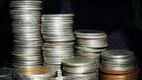 Слабо движение на лихвите по кредитите през юли