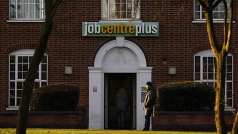 Ръстът на заплащането на Острова продължава да изостава спрямо инфлацията