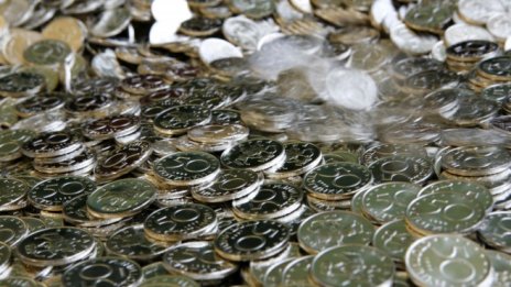 Синдикати очакват ескалация на напрежението заради ниските доходи наесен