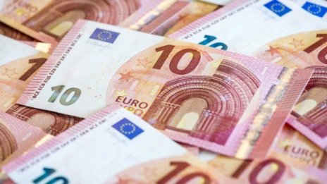 Ханке отново защитава "рожбата си" - валутния борд