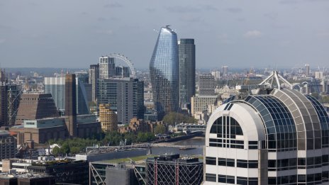 Лондонското Сити ускорява процеса по преустройство на неизползваните офиси