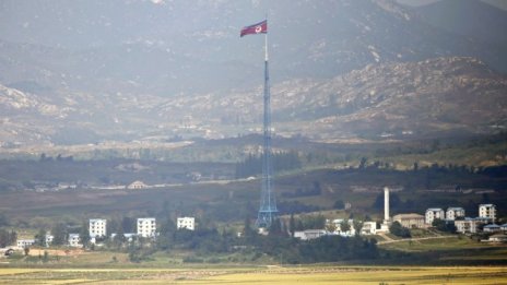 Нискотехнологичната пропаганда на най-желания дезертьор от Северна Корея