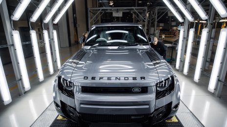Jaguar Land Rover атакува САЩ с разширена гама от хибридни модели