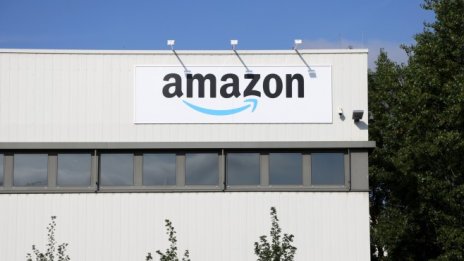 Как Amazon иска да се настани трайно в ежедневието на потребителите?