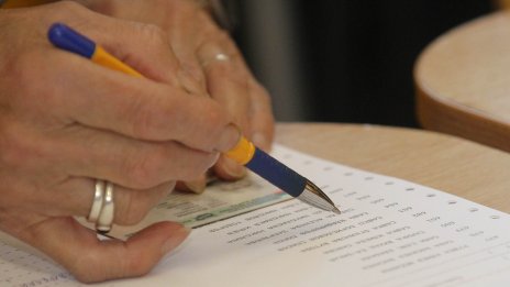 Анализатори: Няма да има парламентарни избори скоро след местния вот