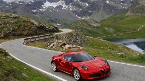 Alfa Romeo 4C се доказа на "Нюрбургринг"
