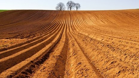 Еврокомисията призова България да намали замърсяването на водите с нитрати