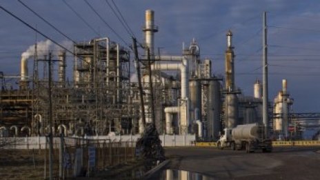 Глобалните снабдителни вериги ще се възстановяват с месеци от бурята в Тексас