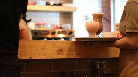 Чужденци от трети страни работят без трудови договори у нас