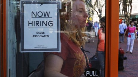 Ръстът на заетостта в САЩ дава зелена светлина на Фед да повиши лихвите