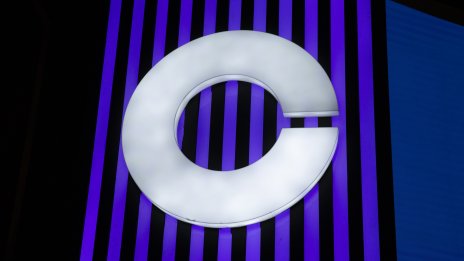 Биткойн резервите на Binance намаляват, инвеститорите на дребно отиват към Coinbase