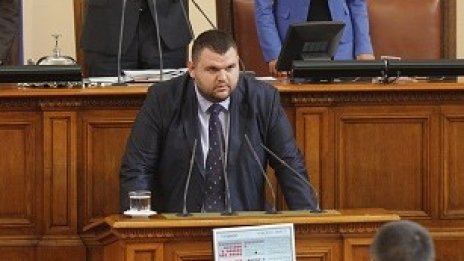 Пеевски напуска ДАНС, а Конституционният съд ще реши дали остава депутат