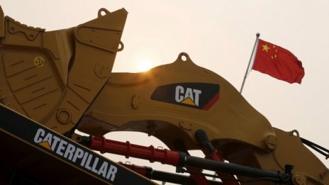 Отчетът на Caterpillar изненада приятно, компанията повиши прогнозата си за печалбата