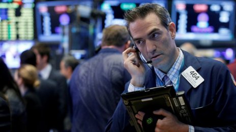 Индексът S&P 500 покорява нов рекорд в разгара на сезона на отчетите*