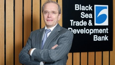 Д. Панкин: Повишението на лихвите ще е проблем за държави и компании с дълг