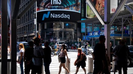 S&P 500 изтри 1% на фона на страховете за икономическо забавяне