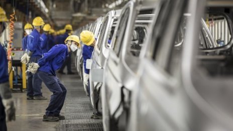 Американски регулатор разследва 1,9 млн. автомобили на Toyota заради риск от пожар