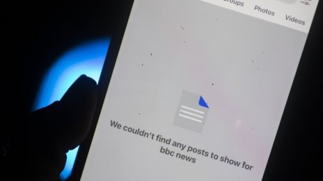 Преговорите на технологичните гиганти с медиите: тупане на топката?