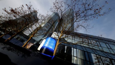 Обиските в Deutsche Bank продължават втори ден