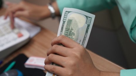 Намаляването на бюджетния дефицит на САЩ би било болезнено за средната класа