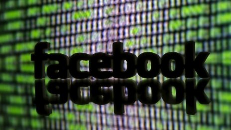 Facebook и WhatsApp напускат платформата на BlackBerry