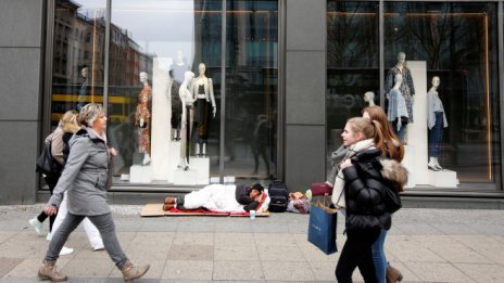 Близо 7 млн. души в Германия са силно задлъжнели