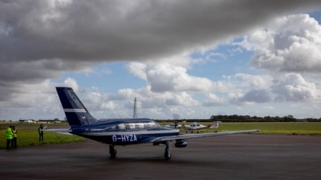 Бил Гейтс и Джеф Безос финансират технология за водороден самолет