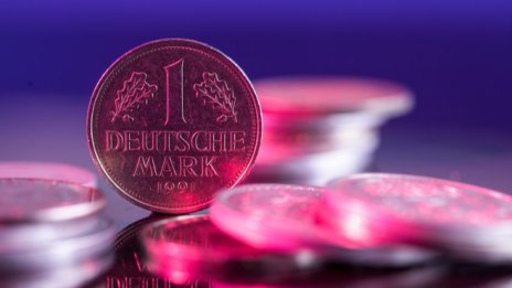 Германците кътат стари марки за милиарди 