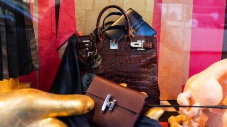 Приходите на Hermes се върнаха до нивата отпреди пандемията