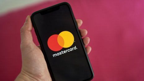 Mastercard надмина прогнозите за печалбата след скока на потребителските разходи