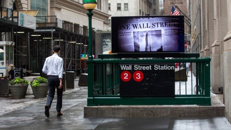 Технологичният сектор рискува да сложи край на зелената вълна на Wall Street*