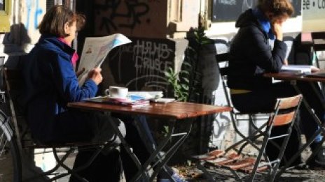 Развитите икономики имат недостиг на служители, докато много хора са без работа