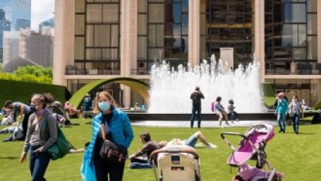 Браян Чески: Бъдещето на Airbnb е свързано с живеенето, не само с пътуванията