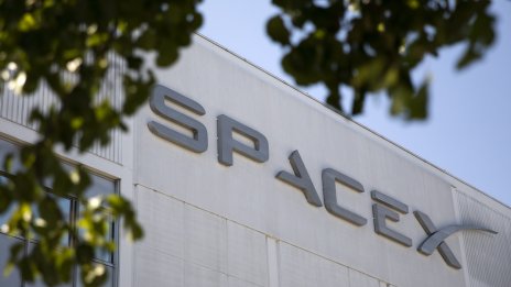 Сливането на SpaceX и xAI - екосистема за центрове за данни в космоса