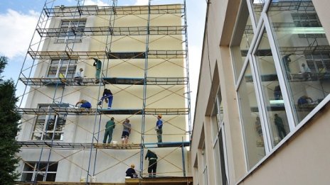 Минимално възнаграждение се дължи от първия ден на работа зад граница