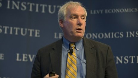 Ерик Розенгрен призовава за постепенно, но ускорено повишение на лихвите в САЩ