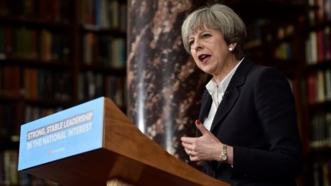 Мей отхвърли "половинчата" сделка по Brexit след рестарт на предизборната кампания