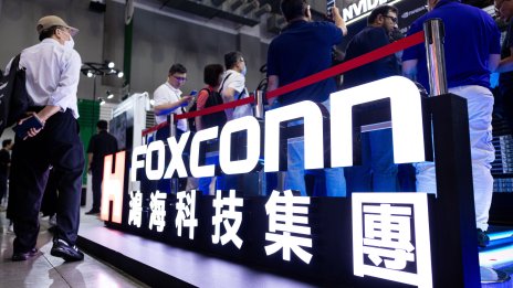 Силното търсене на AI и iPhone даде тласък на резултатите на Foxconn