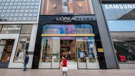 L’Oreal разочарова с продажбите си заради натиск от Китай