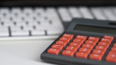 „Еврохолд България“ завършва деветмесечието на загуба заради еднократен ефект