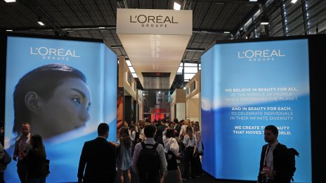 L’Oreal купува 10% дял от компанията за хиалуронови филъри Galderma