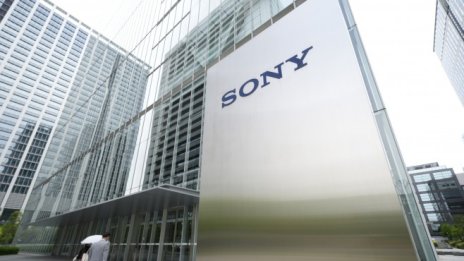 Търсенето на развлечения накара Sony да повиши прогнозата за печалбата си