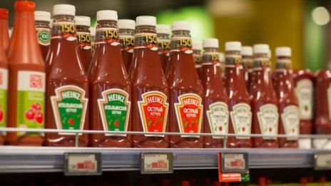 Kraft Heinz надмина прогнозите след силното търсене на пакетирани храни