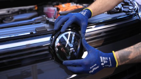 Въпреки мащабните съкращения Volkswagen изпреварва конкуренцията при работната сила