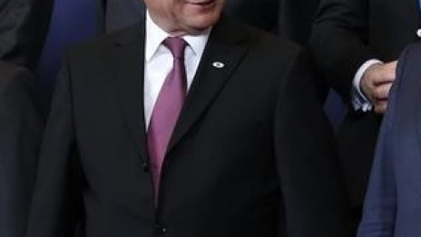 Румъния продава доларови ДЦК за първи път през 2013 г.