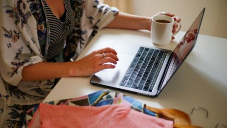 Глобалните приходи от продажби на компютри ще се сринат с 31 млрд. през 2020 г.